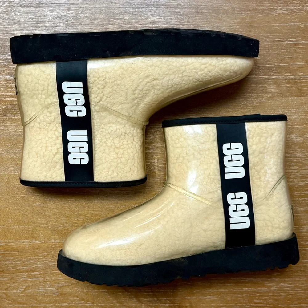 UGG‎ Classic Clear Mini Boot Faux Shearling Natural/Blk Sz 8 *FLAW*